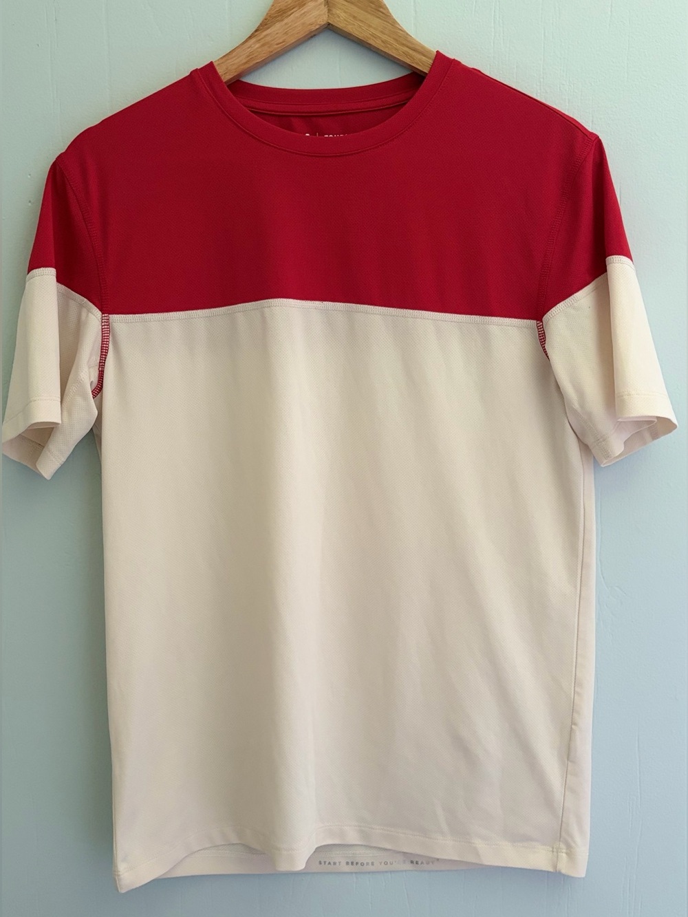 Fourlaps Men’s Small RE-UP Colorblock Performance Tee Red Cream Athletic